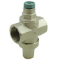 Compact pressure reducer, pressure gauge connection